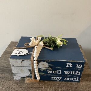 Source Unknown Blue Floral Decorative Box